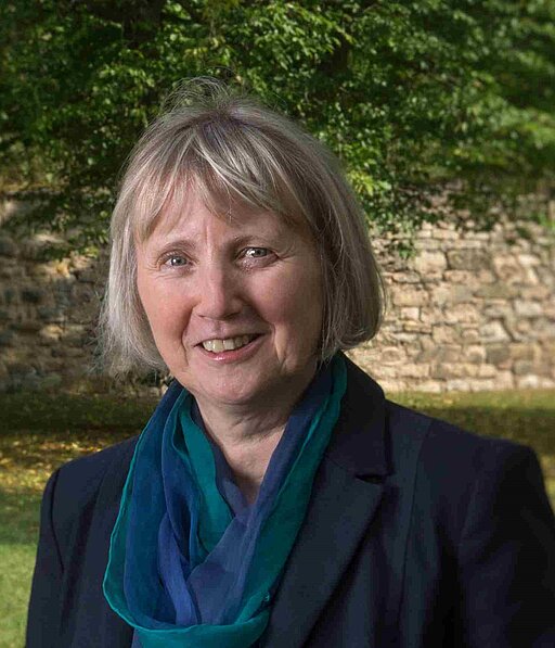 Dr. Doris Fischer
